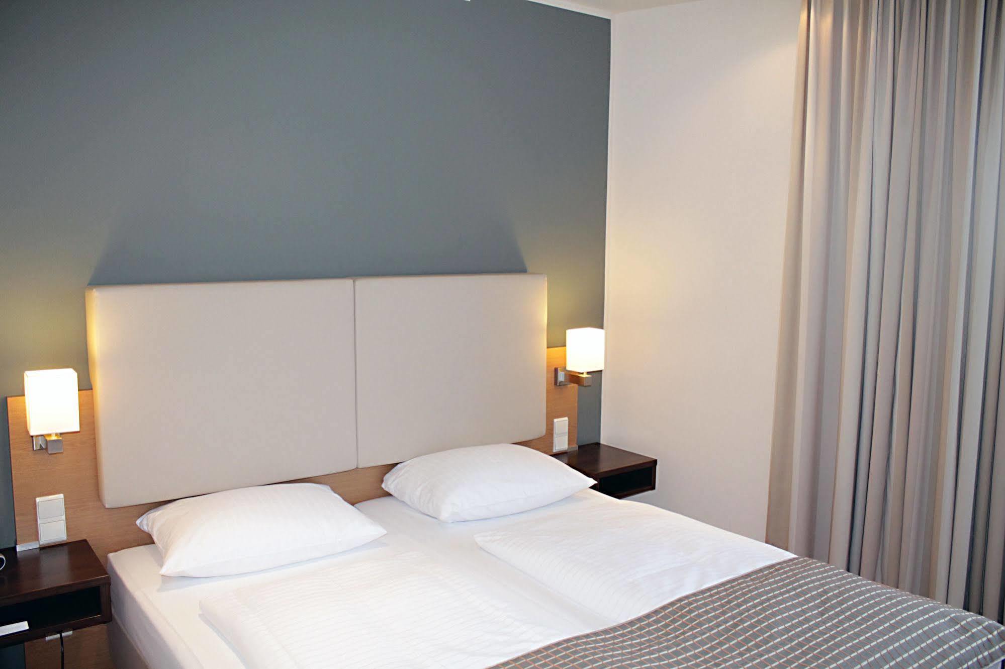 Jugendgästehaus St.-Michaels-Heim Berlin Eksteriør billede